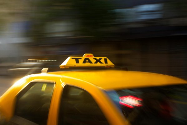 Taxi conventionné : transport médical sans avance en Oise